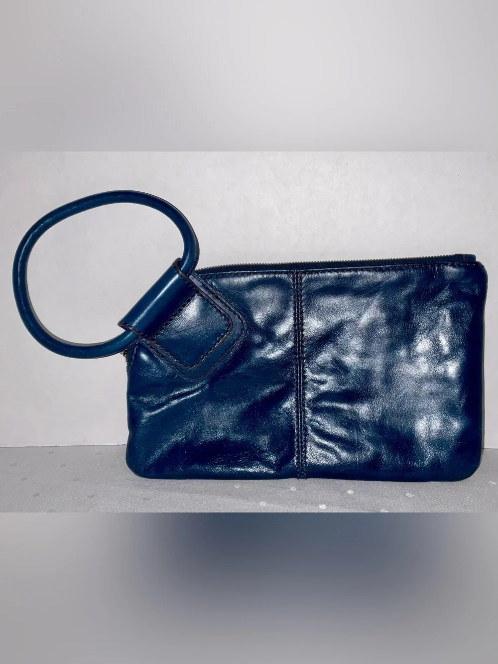 HOBO INTERNATIONAL BLUE LEATHER SABLE WRISTLET W RING - BRAND NEW